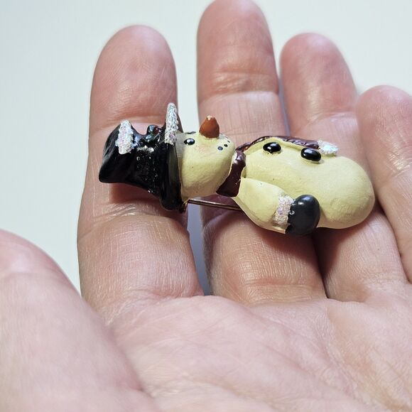 **Sale** Vintage Resin Glittery Snowman Brooch Black Hat Burgundy Scarf - Picture 3 of 9